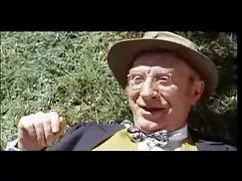 در, مامان در جوراب س ...