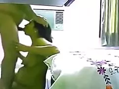 دختر خودش را در موقع ...